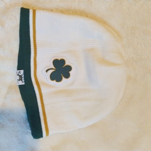 Reversible Notre Dame thin beanie. Hunter green on inside/white on out - Picture 8 of 10